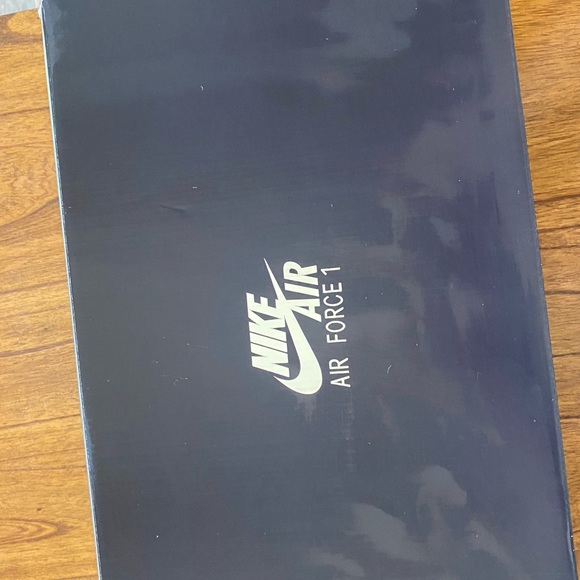 Air Force 1, university red - Picture 6 of 6